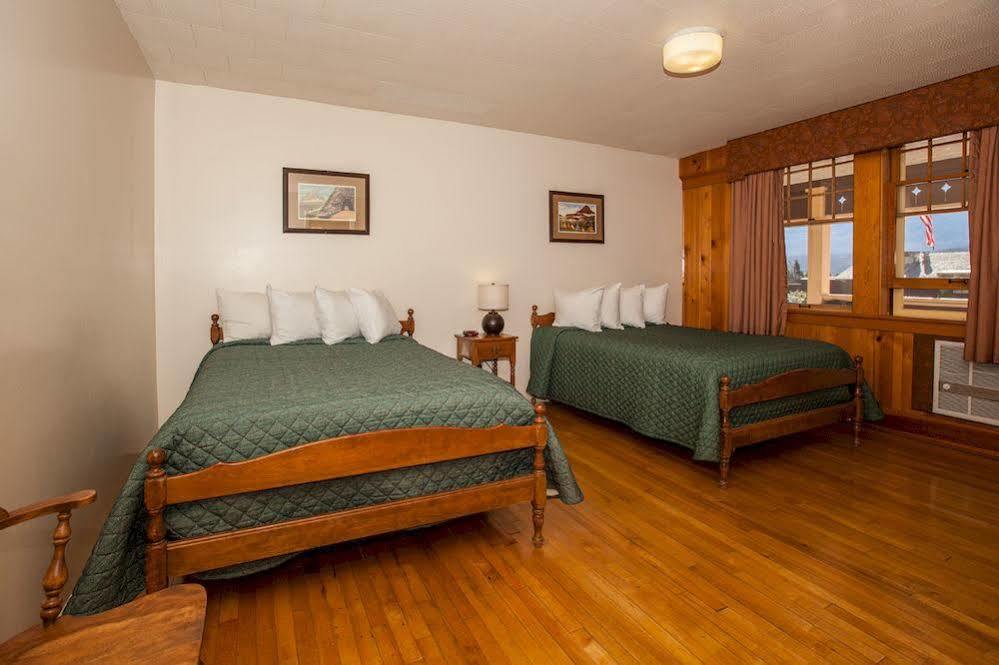 Rising Sun Motor Inn East Glacier Park Village 外观 照片